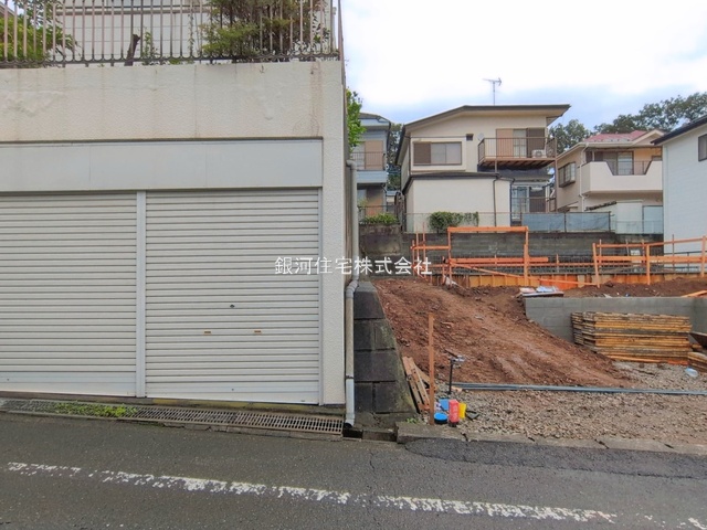 G00397331 東京都八王子市宇津木町 新築一戸建て 3980万円 土地面積176.01m² (約53.24坪) 建物面積106.10m² (約32.09坪) 間取り４ＬＤＫ 築年月2026年11月【外観5】