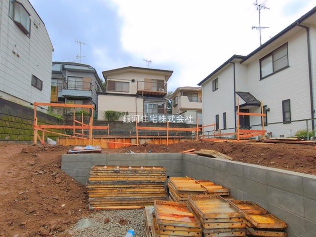 G00397331 東京都八王子市宇津木町 新築一戸建て 3980万円 土地面積176.01m² (約53.24坪) 建物面積106.10m² (約32.09坪) 間取り４ＬＤＫ 築年月2026年11月【外観10】