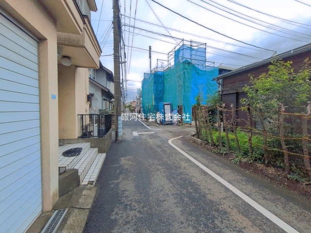 G00397350 東京都小平市学園西町３丁目 新築一戸建て 4780万円 土地面積80.27m² (約24.28坪) 建物面積63.99m² (約19.35坪) 間取り３ＬＤＫ 築年月2026年11月【外観3】