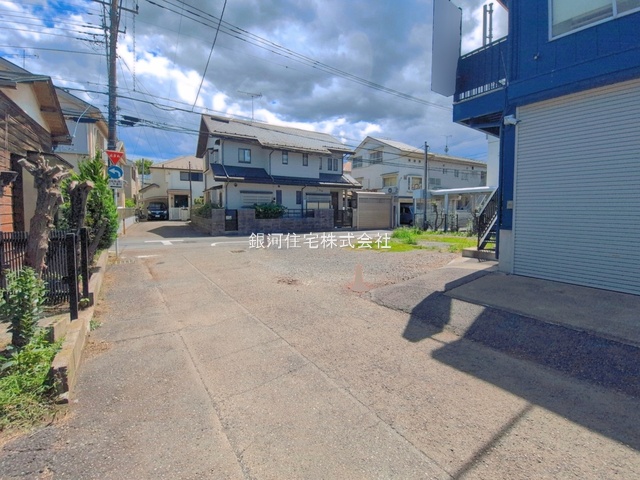 G00397350 東京都小平市学園西町３丁目 新築一戸建て 4780万円 土地面積80.27m² (約24.28坪) 建物面積63.99m² (約19.35坪) 間取り３ＬＤＫ 築年月2026年11月【外観14】
