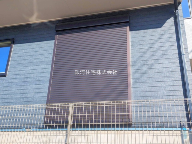 G00397395 千葉県松戸市根木内 新築一戸建て 4480万円 土地面積130.95m² (約39.61坪) 建物面積108.47m² (約32.81坪) 間取り３ＬＤＫ 築年月2025年12月(築１年以内)【外観6】