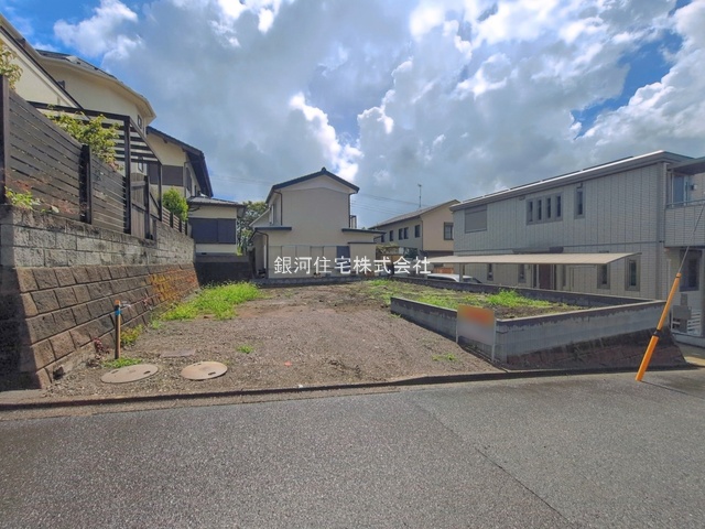 G00397409 神奈川県横浜市金沢区釜利谷西３丁目 新築一戸建て 5980万円 土地面積181.02m² (約54.75坪) 建物面積106.92m² (約32.34坪) 間取り４ＬＤＫ 築年月2027年02月【外観7】