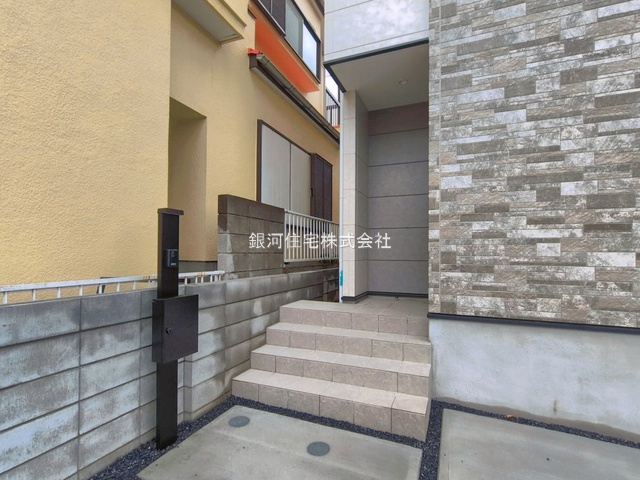 G00397419 千葉県柏市篠籠田 新築一戸建て 4498万円 土地面積122.07m² (約36.92坪) 建物面積105.38m² (約31.87坪) 間取り４ＬＤＫ 築年月2026年05月(築１年以内)【外観12】