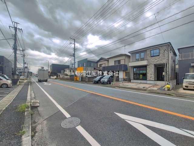 G00397433 千葉県流山市加５丁目 新築一戸建て 4698万円 土地面積124.09m² (約37.53坪) 建物面積111.57m² (約33.74坪) 間取り３ＳＬＤＫ 築年月2026年10月【外観3】