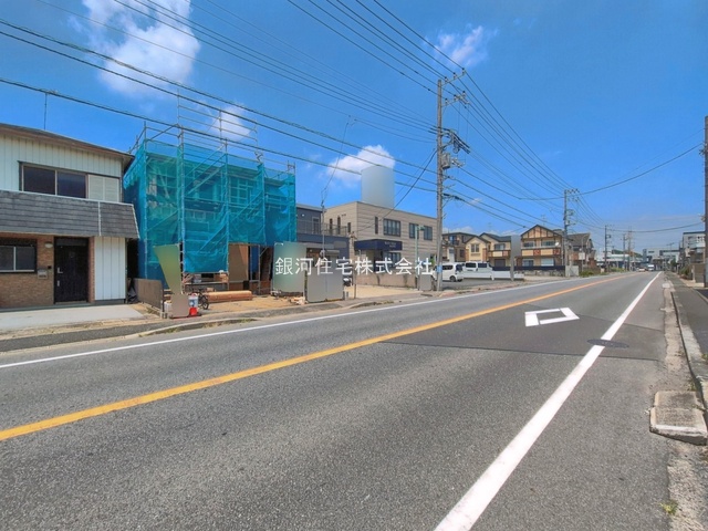 G00397433 千葉県流山市加５丁目 新築一戸建て 4698万円 土地面積124.09m² (約37.53坪) 建物面積111.57m² (約33.74坪) 間取り３ＳＬＤＫ 築年月2026年10月【外観9】