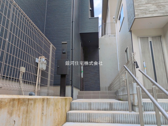 G00397440 千葉県市川市柏井町１丁目 新築一戸建て 4599万円 土地面積120.60m² (約36.48坪) 建物面積101.52m² (約30.70坪) 間取り４ＬＤＫ 築年月2026年06月(築１年以内)【外観5】
