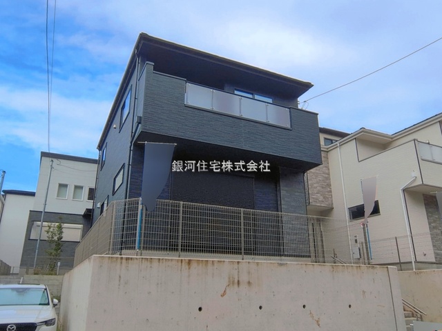 G00397440 千葉県市川市柏井町１丁目 新築一戸建て 4599万円 土地面積120.60m² (約36.48坪) 建物面積101.52m² (約30.70坪) 間取り４ＬＤＫ 築年月2026年06月(築１年以内)【外観10】