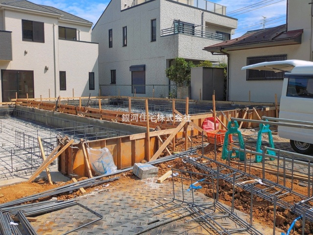 G00397445 千葉県船橋市松が丘２丁目 新築一戸建て 3190万円 土地面積99.44m² (約30.08坪) 建物面積93.98m² (約28.42坪) 間取り４ＬＤＫ 築年月2026年10月【外観4】