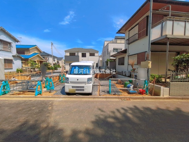 G00397445 千葉県船橋市松が丘２丁目 新築一戸建て 3190万円 土地面積99.44m² (約30.08坪) 建物面積93.98m² (約28.42坪) 間取り４ＬＤＫ 築年月2026年10月【外観5】