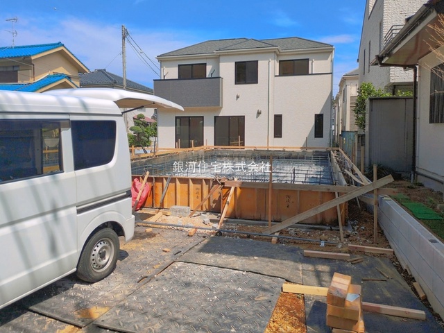 G00397445 千葉県船橋市松が丘２丁目 新築一戸建て 3190万円 土地面積99.44m² (約30.08坪) 建物面積93.98m² (約28.42坪) 間取り４ＬＤＫ 築年月2026年10月【外観11】