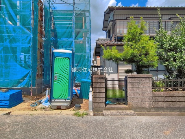 G00397459 千葉県流山市三輪野山１丁目 新築一戸建て 5499万円 土地面積109.32m² (約33.06坪) 建物面積106.40m² (約32.18坪) 間取り４ＬＤＫ 築年月2026年09月(築１年以内)【外観13】
