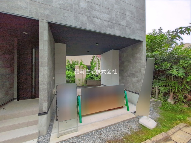 G00398192 東京都荒川区東尾久１丁目 新築一戸建て 8699万円 土地面積54.71m² (約16.54坪) 建物面積106.12m² (約32.10坪) 間取り４ＬＤＫ 築年月2026年05月(築１年以内)【外観5】