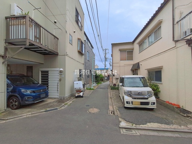 G00398192 東京都荒川区東尾久１丁目 新築一戸建て 8699万円 土地面積54.71m² (約16.54坪) 建物面積106.12m² (約32.10坪) 間取り４ＬＤＫ 築年月2026年05月(築１年以内)【外観16】