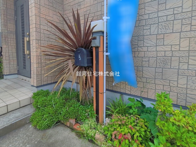 G00398367 千葉県市川市下貝塚３丁目 中古一戸建て 3549万円 土地面積148.78m² (約45.00坪) 建物面積82.66m² (約25.00坪) 間取り４ＬＤＫ 築年月2003年09月(築23年)【外観5】