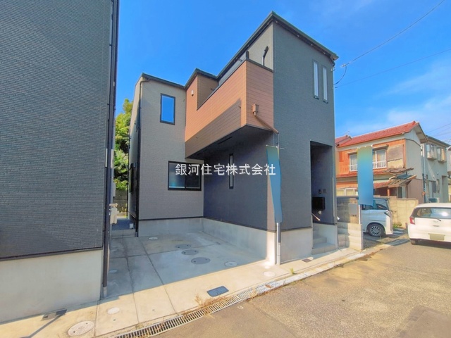 G00398467 千葉県鎌ヶ谷市東道野辺１丁目 中古一戸建て 3199万円 土地面積95.02m² (約28.74坪) 建物面積89.95m² (約27.20坪) 間取り４ＬＤＫ 築年月2023年06月(築3年)【外観2】