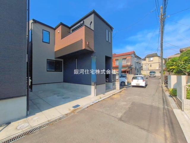 G00398467 千葉県鎌ヶ谷市東道野辺１丁目 中古一戸建て 3199万円 土地面積95.02m² (約28.74坪) 建物面積89.95m² (約27.20坪) 間取り４ＬＤＫ 築年月2023年06月(築3年)【外観3】