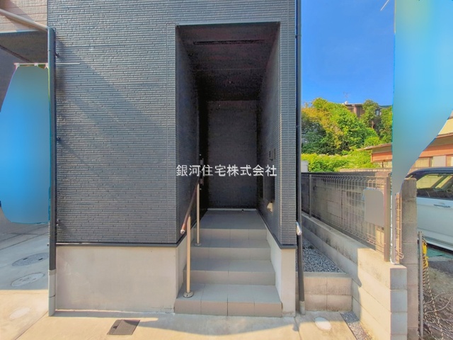 G00398467 千葉県鎌ヶ谷市東道野辺１丁目 中古一戸建て 3199万円 土地面積95.02m² (約28.74坪) 建物面積89.95m² (約27.20坪) 間取り４ＬＤＫ 築年月2023年06月(築3年)【外観12】