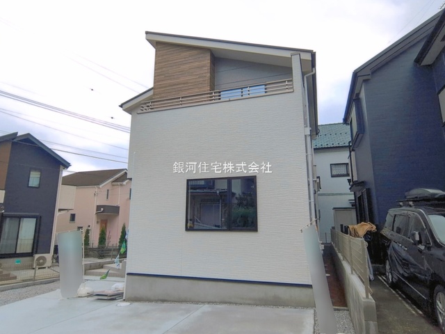 G00398863 東京都西東京市栄町２丁目 新築一戸建て 6499万円 土地面積104.75m² (約31.68坪) 建物面積84.25m² (約25.48坪) 間取り３ＬＤＫ 築年月2026年06月(築１年以内)【外観2】