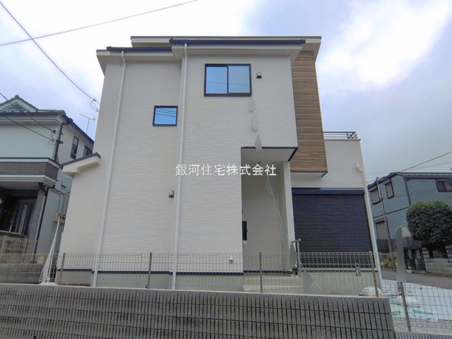 G00398863 東京都西東京市栄町２丁目 新築一戸建て 6499万円 土地面積104.75m² (約31.68坪) 建物面積84.25m² (約25.48坪) 間取り３ＬＤＫ 築年月2026年06月(築１年以内)【外観7】