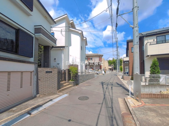 G00398863 東京都西東京市栄町２丁目 新築一戸建て 6499万円 土地面積104.75m² (約31.68坪) 建物面積84.25m² (約25.48坪) 間取り３ＬＤＫ 築年月2026年06月(築１年以内)【外観16】