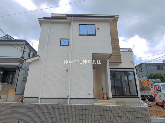 G00398863 東京都西東京市栄町２丁目 新築一戸建て 6499万円 土地面積104.75m² (約31.68坪) 建物面積84.25m² (約25.48坪) 間取り３ＬＤＫ 築年月2026年06月(築１年以内)【外観17】