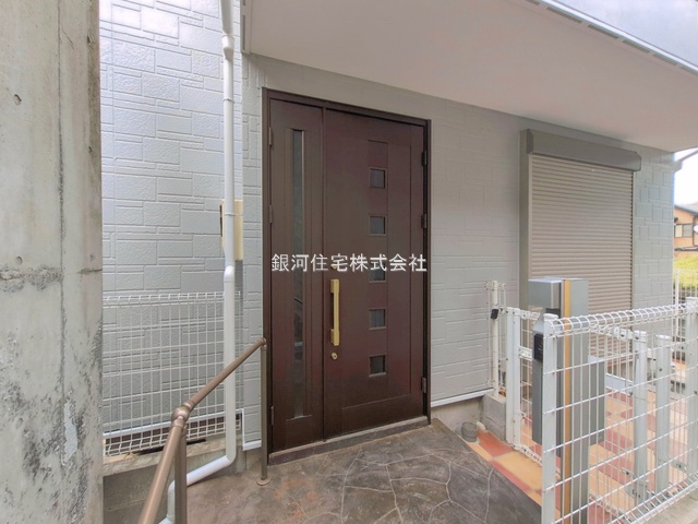 G00398930 神奈川県横浜市緑区三保町 中古一戸建て 4580万円 土地面積128.81m² (約38.96坪) 建物面積90.26m² (約27.30坪) 間取り３ＬＤＫ 築年月2007年06月(築19年)【外観4】