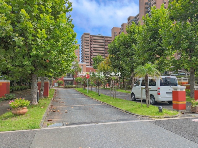 G00398985 千葉県浦安市高洲５丁目 中古マンション 6990万円 専有面積85.22m² (約25.77坪) 間取り３ＬＤＫ 所在階3階 築年月2003年07月(築23年)【外観4】