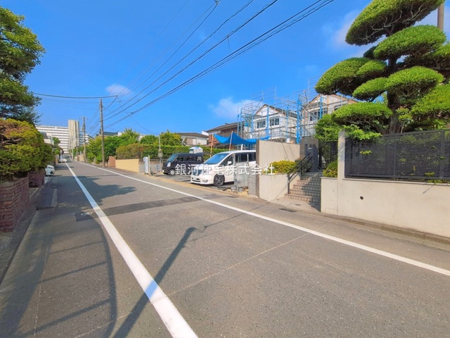 G00399263 神奈川県横浜市磯子区洋光台３丁目 新築一戸建て 8198万円 土地面積172.28m² (約52.11坪) 建物面積102.26m² (約30.93坪) 間取り４ＬＤＫ 築年月2026年10月(築１年以内)【外観16】