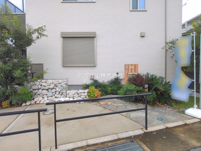 G00399529 神奈川県茅ヶ崎市萩園 中古一戸建て 6300万円 土地面積143.00m² (約43.25坪) 建物面積110.65m² (約33.47坪) 間取り３ＬＤＫ 築年月2024年01月(築2年)【外観6】