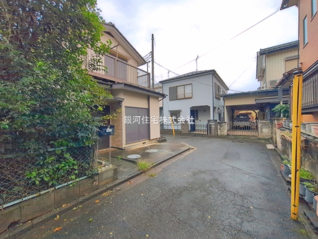 G00399530 埼玉県川越市大字下赤坂 中古一戸建て 1290万円 土地面積70.09m² (約21.20坪) 建物面積59.40m² (約17.96坪) 間取り２ＬＤＫ 築年月1970年02月(築56年)【外観8】