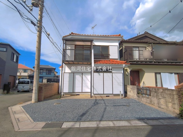 G00399542 埼玉県鶴ヶ島市大字中新田 中古一戸建て 1749万円 土地面積101.67m² (約30.75坪) 建物面積79.99m² (約24.19坪) 間取り４ＤＫ 築年月1985年04月(築41年)【外観14】