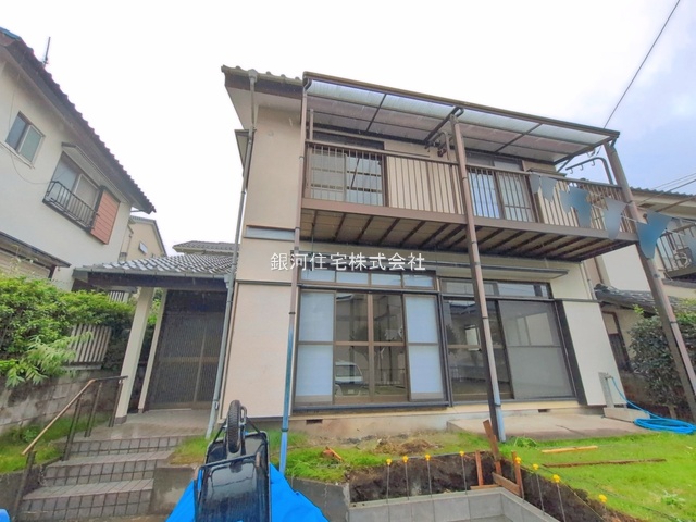 G00399543 埼玉県入間市大字新久 中古一戸建て 2099万円 土地面積153.87m² (約46.54坪) 建物面積109.88m² (約33.23坪) 間取り４ＬＤＫ 築年月1982年08月(築44年)【外観4】